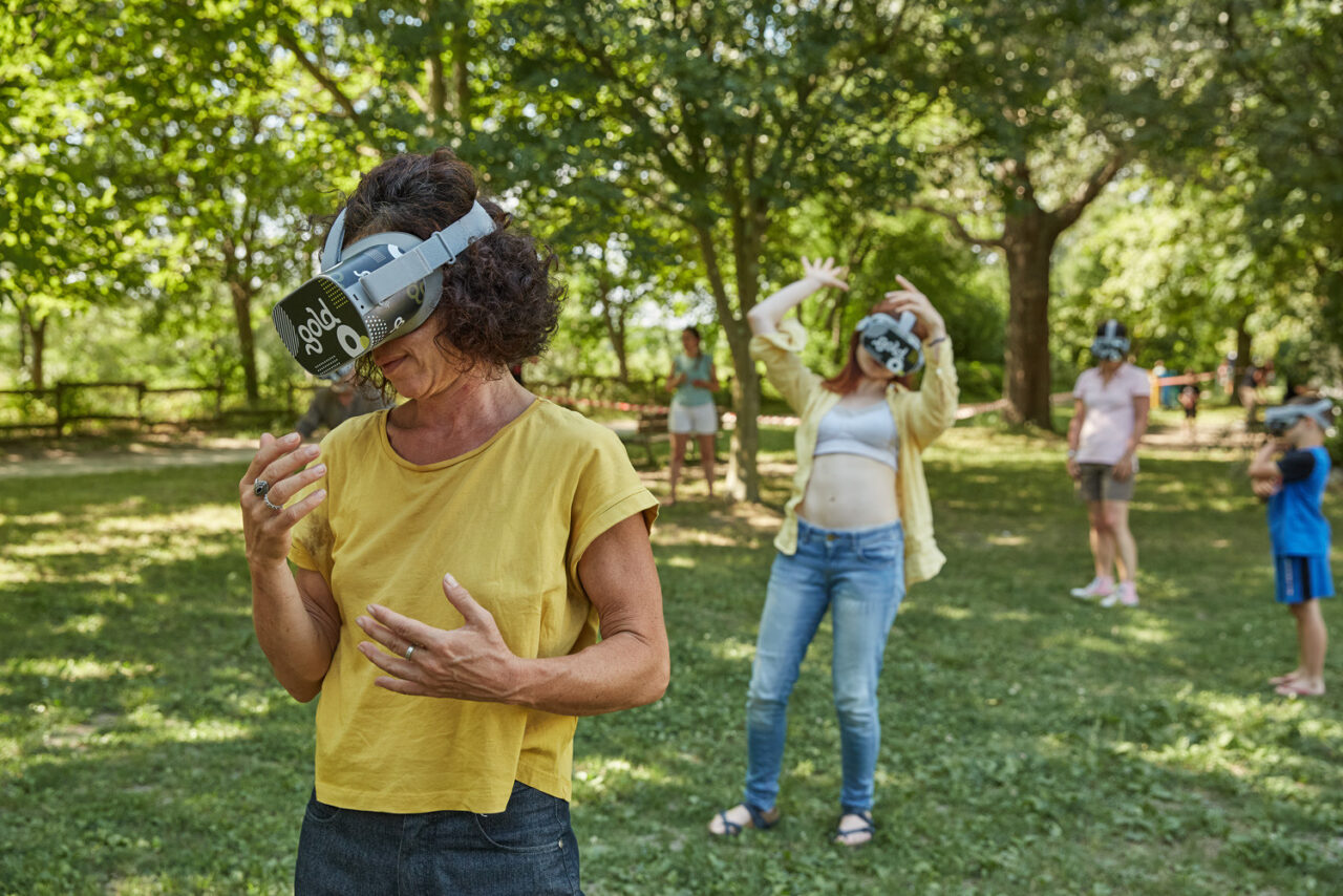 Peaceful Places, Margherita Landi, Gold, VR, Danza, Performance