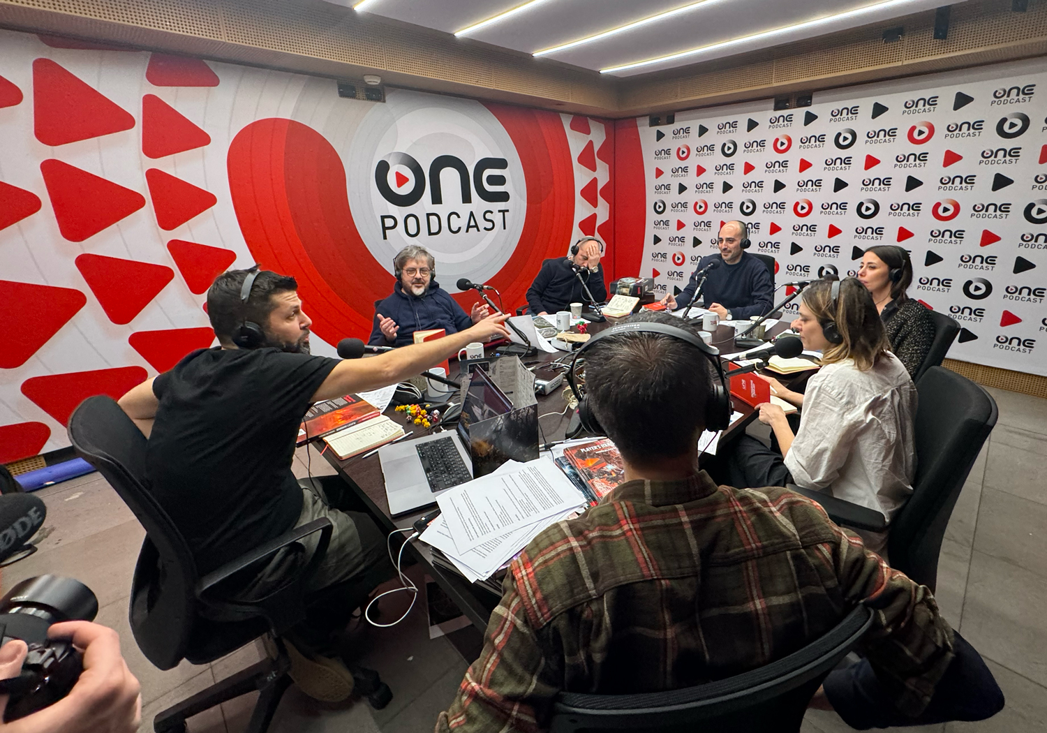 Radio Deejay, Dungeons and Deejay, D&D, Dungeons and Dragons, Podcast, Francesco Lancia, Rocco Tanica, Matteo Curti, Franscesco Costa, Zoltar, Brenda Lodigiani, Alessandra Patitucci, Omar Rashid, VR, video VR, Insta360